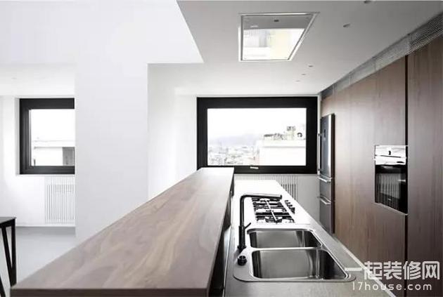 家里用大白墙就显得不值钱吗? 家里用大白墙就显得不值钱吗?